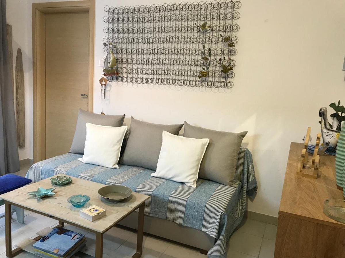 Grey Theros Apartments Paralia Dionysiou Exteriör bild